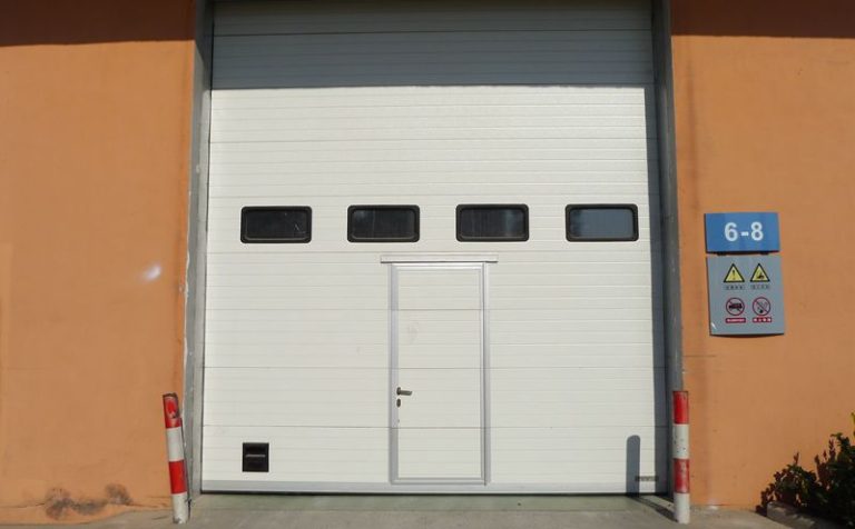 科技驅動,智能進步:江蘇中旗科技股份有限公司工程車間提升門案例縮略圖 科技驅動,智能進步:江蘇中旗科技股份有限公司工程車間提升門案例縮略圖